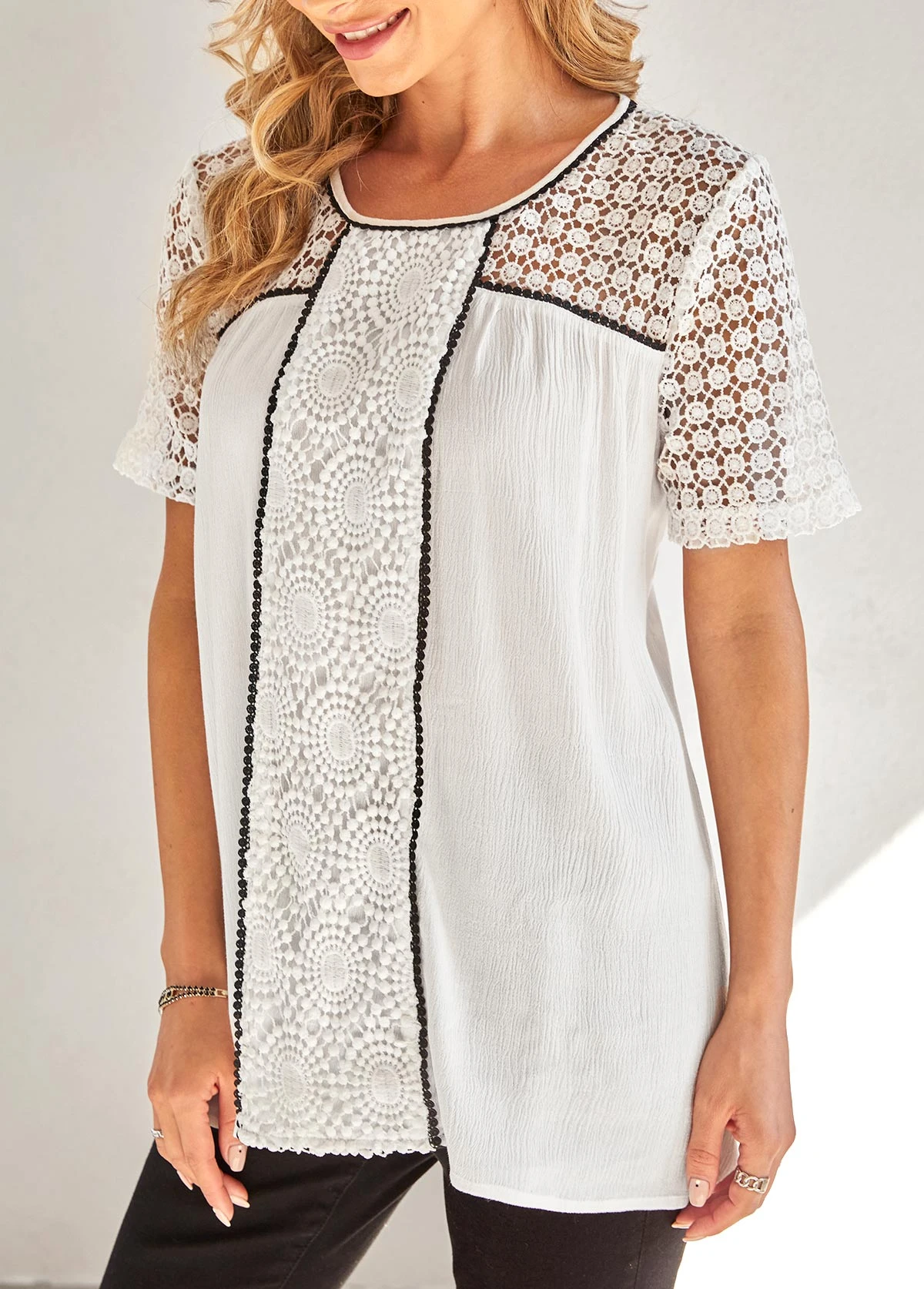 Lace Stitching White Contrast Stitch Blouse 5 Lace Stitching White Contrast Stitch Blouse - Image 3